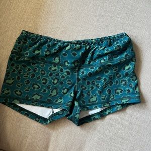 Fleo Shorts